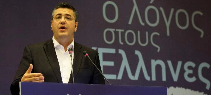 Ξεκάθαρος ο Τζιτζικώστας: «Ο Κοτζιάς θα μάθει σε δημοψήφισμα πόσοι διαφωνούν με τη συμφωνία»